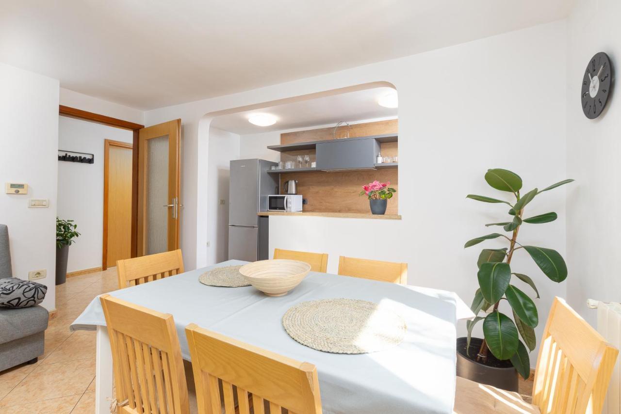 Apartment Dragonja Pula Eksteriør billede